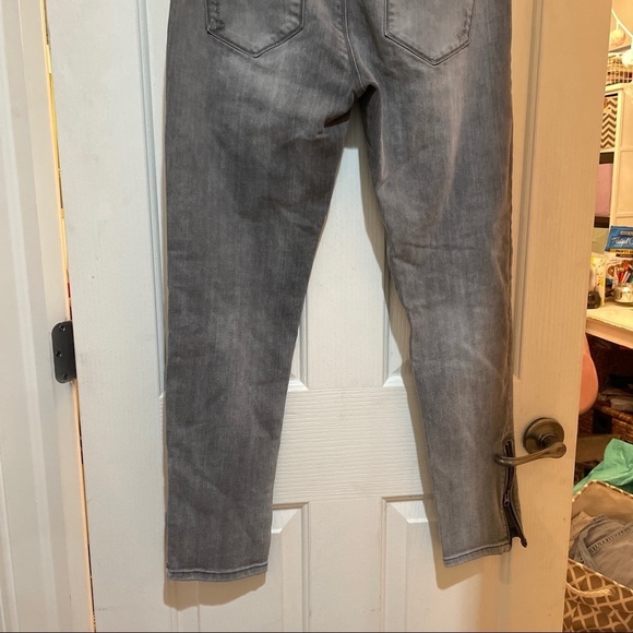 Uo Silence + Noise Gray Jeans High Rise Ankle Zip Twig Size 31 EUC 31x28 cropped - Picture 7 of 7